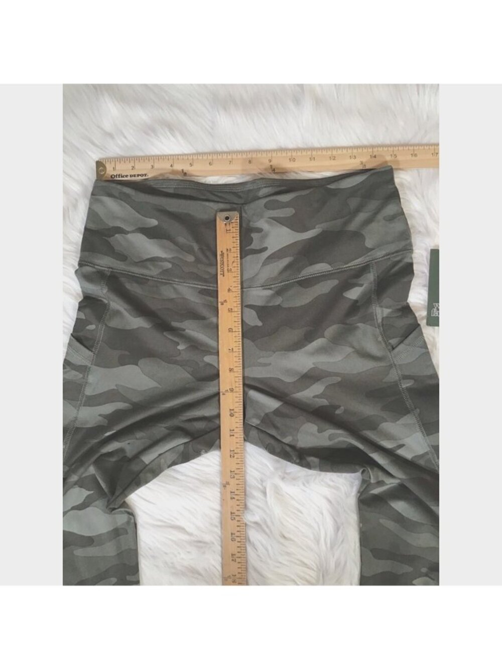 Wild Fable Womens Leggings XXL Green Mid Rise Camo Pockets Full Length Yoga NWT - Picture 7 of 7